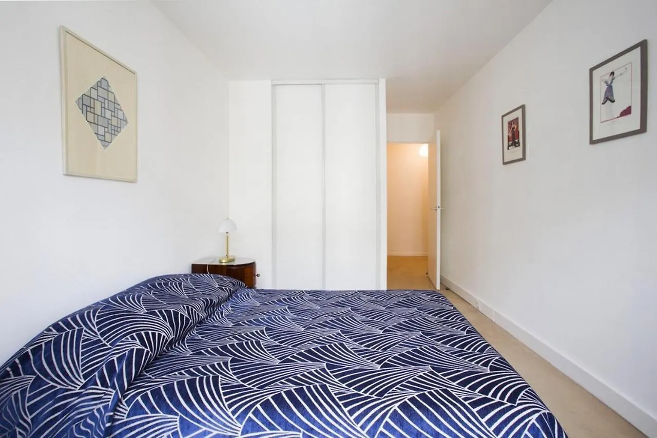 Chuquet Par Locappart - Lumineux & Art Deco Párizs
